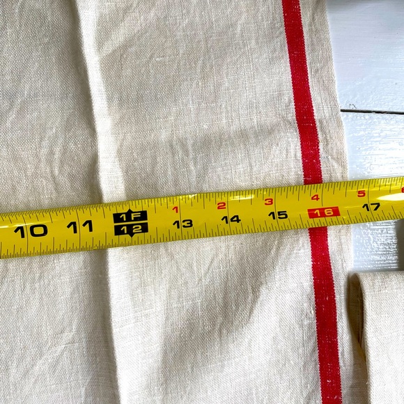 Two antique hand towels 31x17" - Picture 4 of 5